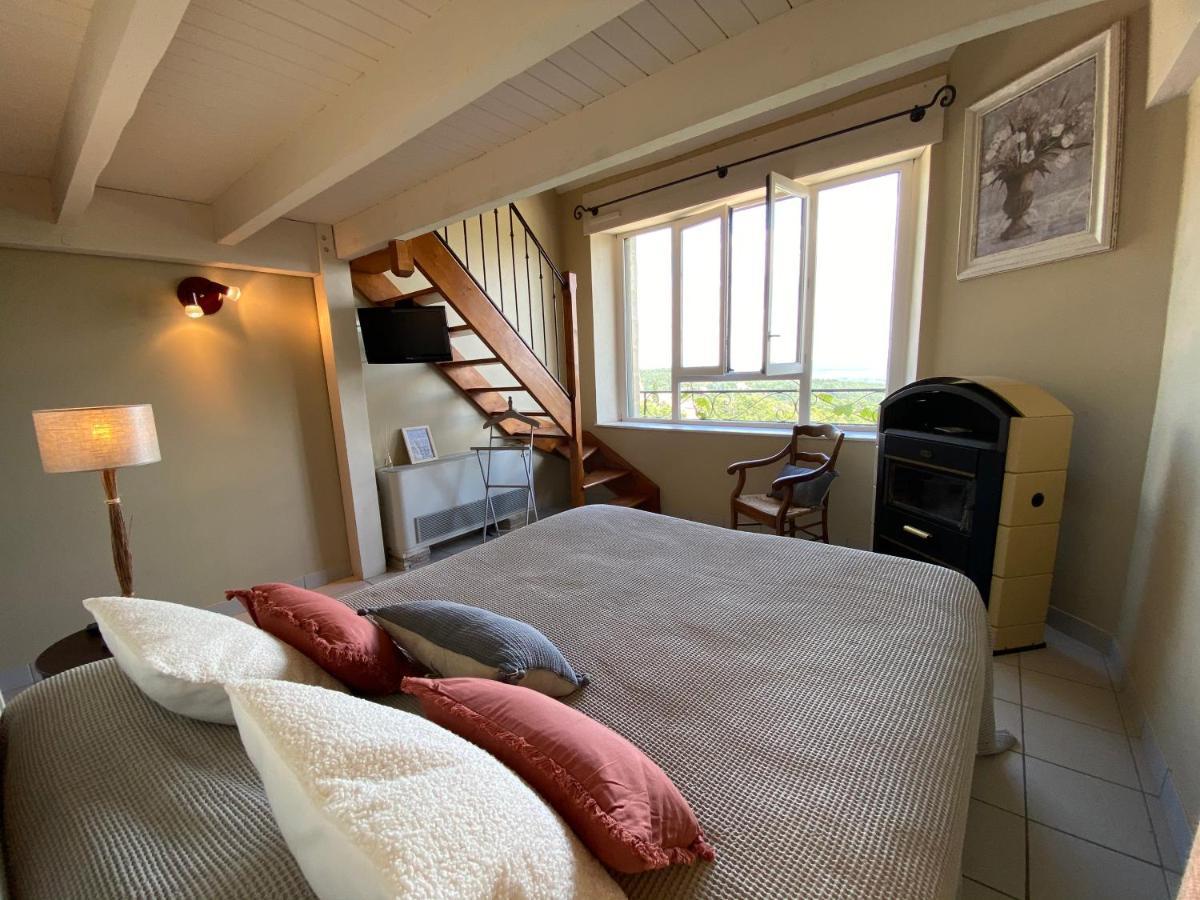 Sanilhac  Auberge De La Tour De Brison מראה חיצוני תמונה