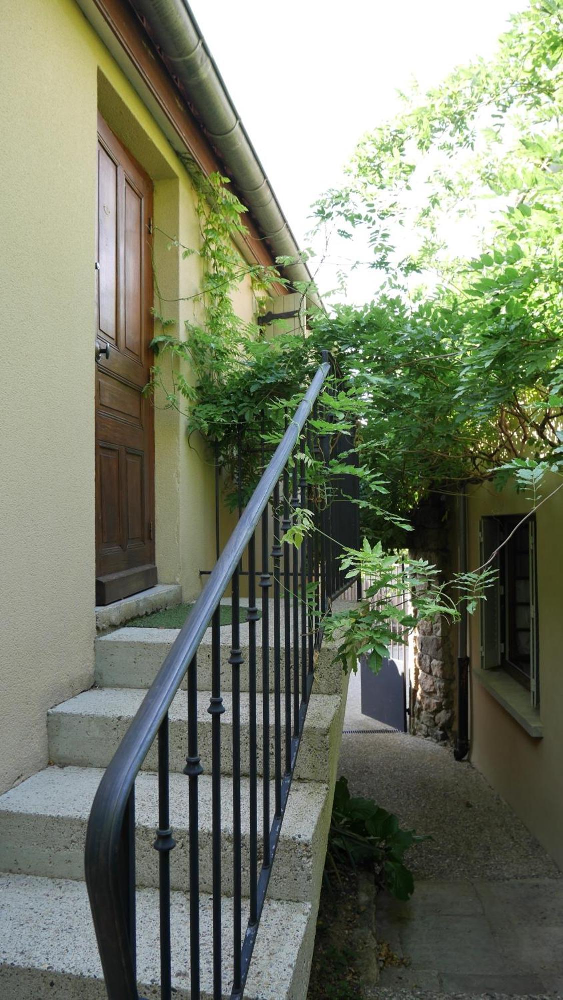 Sanilhac  Auberge De La Tour De Brison חדר תמונה